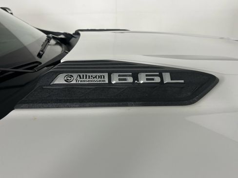 Used 2024 Chevrolet Silverado 2500 High Country w/ High Country Premium Package image 13