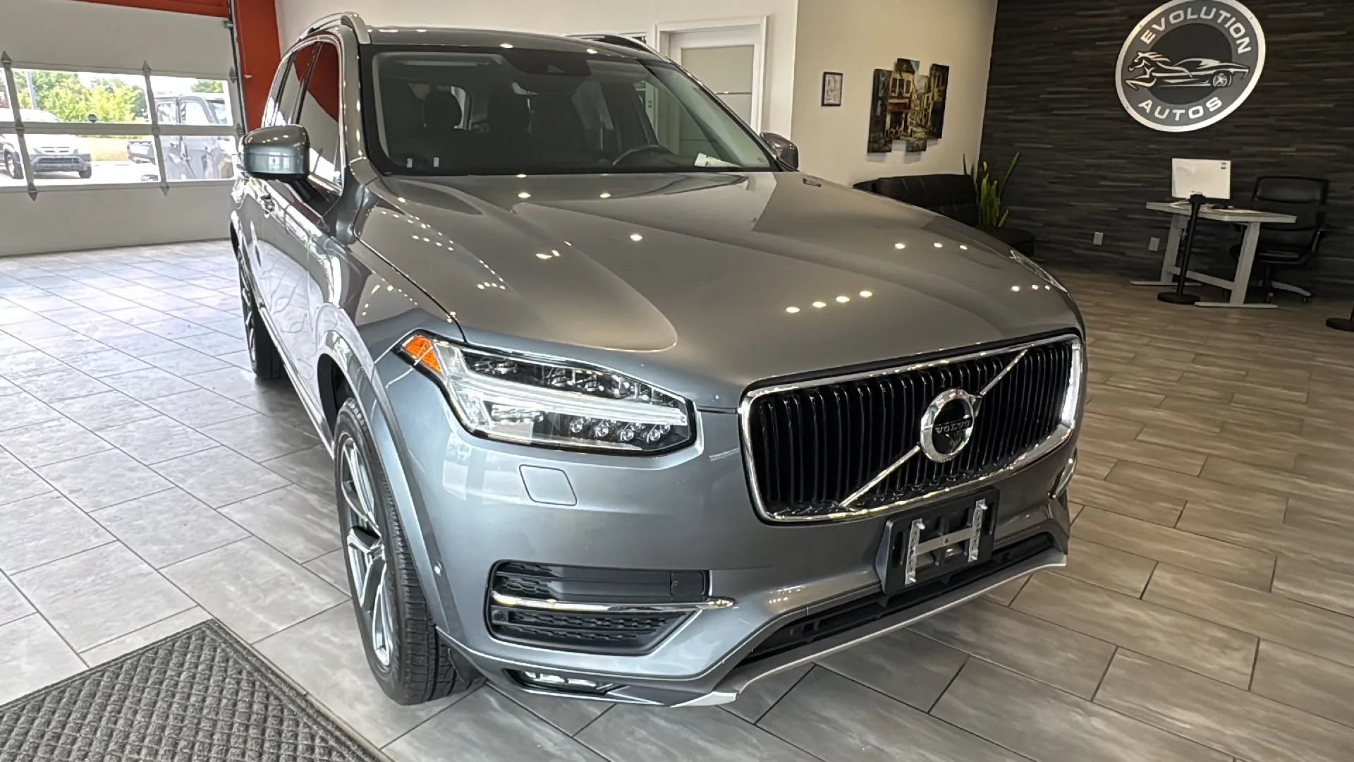 Used 2017 Volvo XC90 T6 Momentum w/ Vision Package AWD/4WD image 1