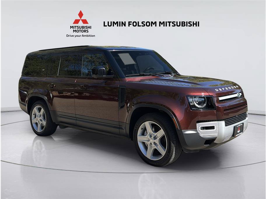 Used 2023 Land Rover Defender 130 SE AWD/4WD image 7