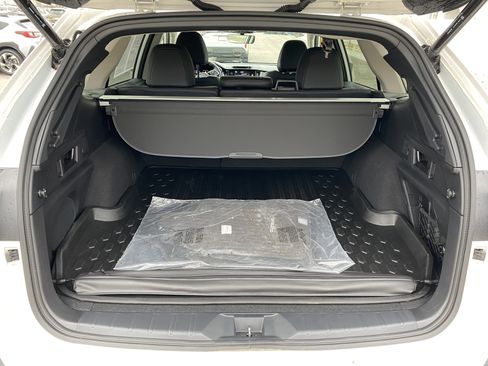 Used 2025 Subaru Outback Limited image 32