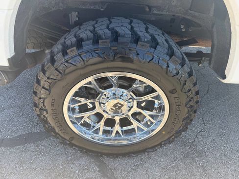 Used 2022 Ford F350 Limited image 13