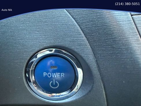 Used 2012 Toyota Prius Four image 25