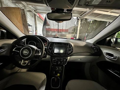 Used 2021 Jeep Compass Limited AWD/4WD image 13