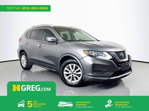 Used 2019 Nissan Rogue SV image 1