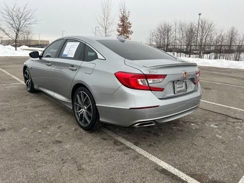 Used 2018 Honda Accord Sport image 5