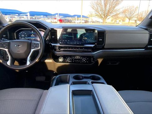 Used 2024 Chevrolet Silverado 1500 RST w/ Z71 Off-Road Package image 15