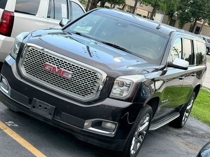 Used 2017 GMC Yukon XL SLT