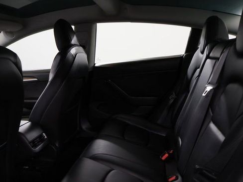 Used 2022 Tesla Model 3 Long Range AWD/4WD image 26