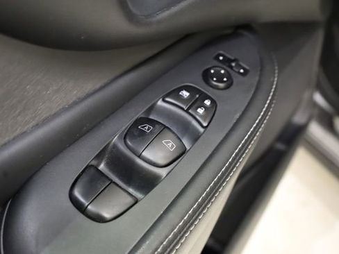 Used 2019 Nissan Murano SV image 18