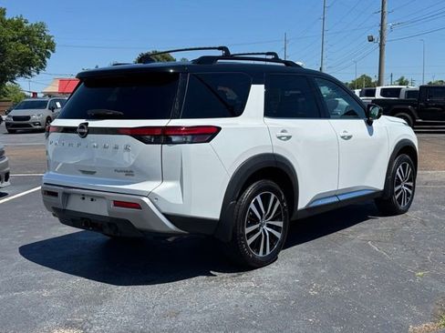 Used 2025 Nissan Pathfinder Platinum w/ Cargo Package AWD/4WD image 5