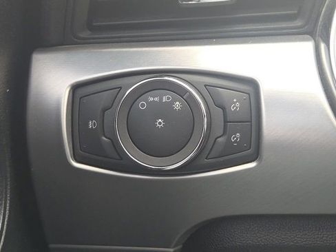 Used 2019 Ford Mustang Premium RWD image 29