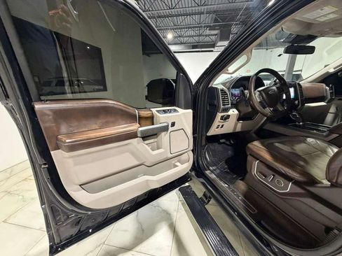 Used 2019 Ford F150 Limited w/ Trailer Tow Package image 17