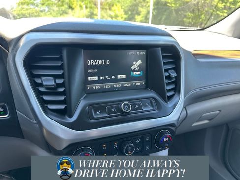 Used 2018 GMC Acadia SLE image 16