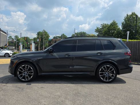 Used 2026 BMW X7 M60i AWD/4WD image 2