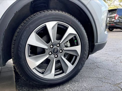 Used 2024 Ford Escape Platinum AWD/4WD image 34