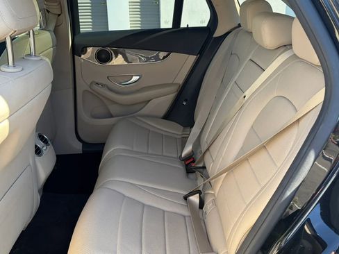 Used 2016 Mercedes-Benz GLC 300 4MATIC w/ Premium Package image 12