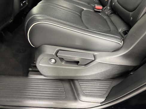 Certified 2023 Honda Pilot Elite image 23