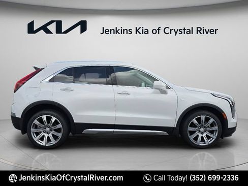 Used 2020 Cadillac XT4 Premium Luxury w/ Driver Assist Package FWD image 4