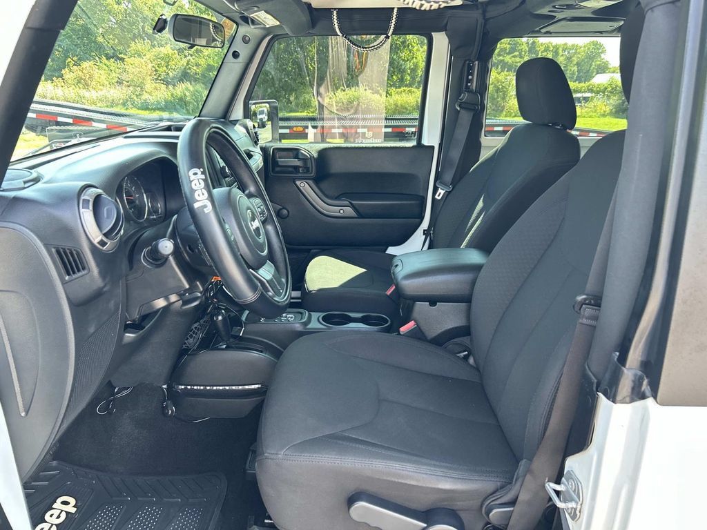 Used 2016 Jeep Wrangler Sport AWD/4WD image 23