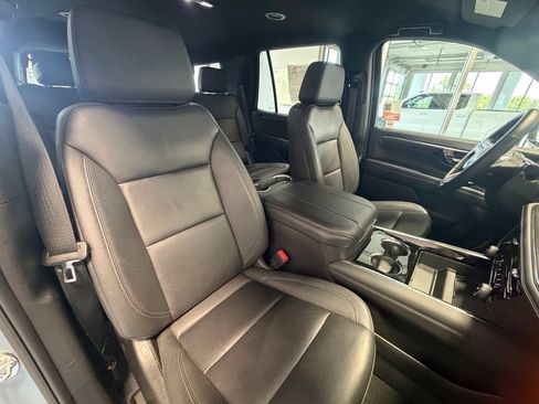 Used 2025 Chevrolet Tahoe LT AWD/4WD image 43
