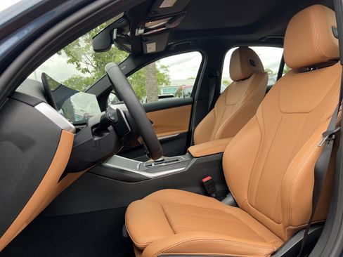 Certified 2025 BMW 330i Sedan RWD image 16