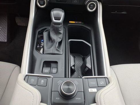 Certified 2026 Toyota Grand Highlander Platinum image 15