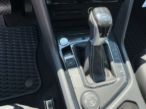 New 2025 Volkswagen Taos SEL image 19