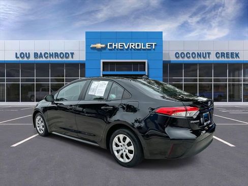 Used 2023 Toyota Corolla LE FWD image 6