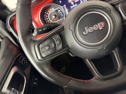 Used 2023 Jeep Wrangler Unlimited Rubicon w/ LED Lighting Group AWD/4WD image 30