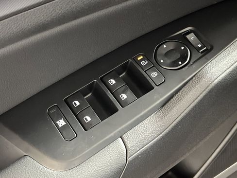 New 2026 Kia Sportage EX image 13