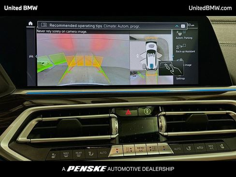 Used 2021 BMW X5 xDrive45e w/ Premium Package image 9