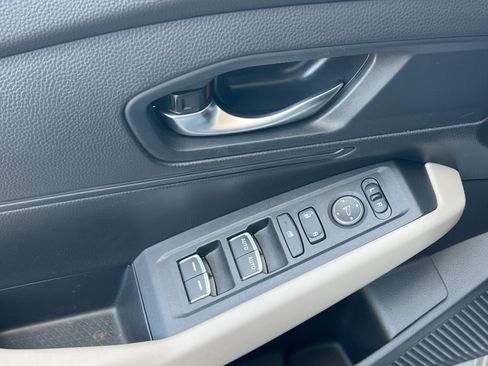 Used 2025 Honda Accord LX image 11