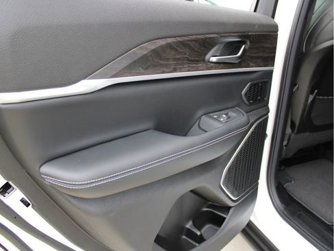 New 2026 Jeep Grand Cherokee Limited AWD/4WD image 31
