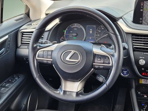 Used 2022 Lexus RX 450hL AWD w/ Premium Package image 12