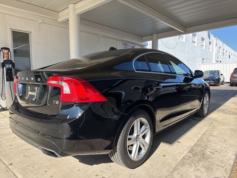 Used 2014 Volvo S60 T5 image 5