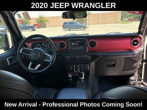 Used 2020 Jeep Wrangler Unlimited Rubicon w/ LED Lighting Group AWD/4WD image 12