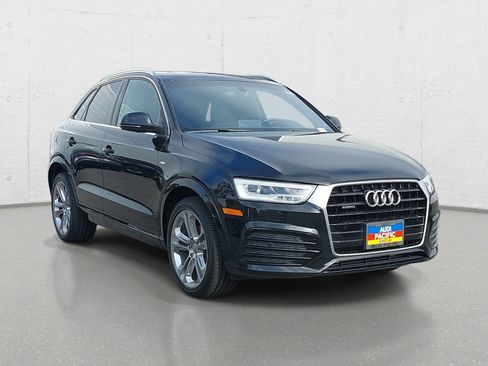 Used 2018 Audi Q3 2.0T Premium Plus w/ Premium Plus Package AWD/4WD image 3