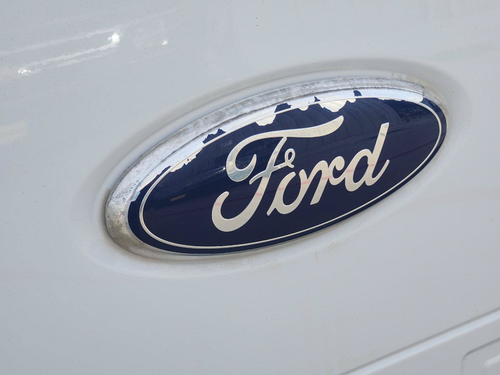 Used 2012 Ford F250 XLT w/ Heavy Service Suspension Pkg AWD/4WD image 12