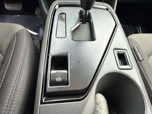 Used 2024 Subaru Crosstrek 2.0i w/ Crosstrek Mirror Package AWD/4WD image 33