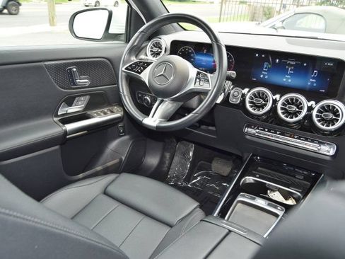 Used 2025 Mercedes-Benz GLA 250 image 28