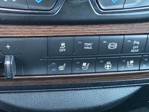 Used 2018 RAM 2500 Laramie image 21