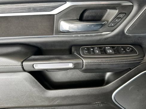 Used 2023 RAM 1500 Laramie AWD/4WD image 12