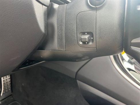 Certified 2025 Mercedes-Benz GLC 350e 4MATIC image 19