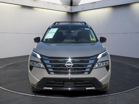 Used 2025 Nissan Rogue Platinum w/ Platinum Premium Package AWD/4WD image 3