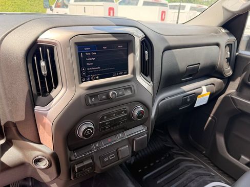 New 2026 Chevrolet Silverado 2500 W/T w/ WT Convenience Package AWD/4WD image 17