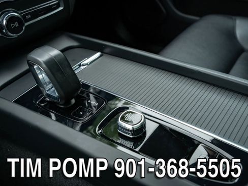 Used 2023 Volvo XC60 B5 Core AWD/4WD image 23
