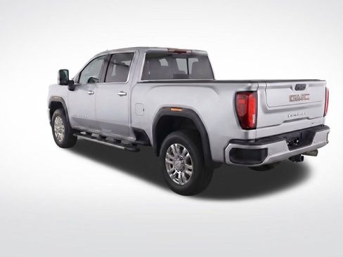 Used 2022 GMC Sierra 3500 Denali w/ Denali Ultimate Package AWD/4WD image 8