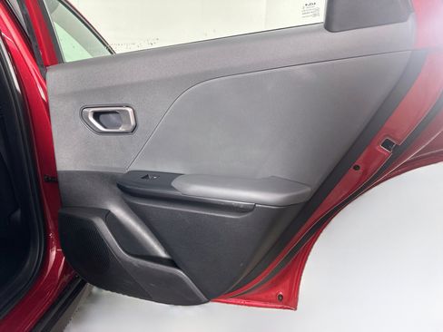 Used 2025 Kia K4 FWD image 28