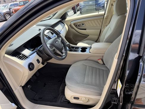 Used 2014 Ford Taurus SE FWD image 6