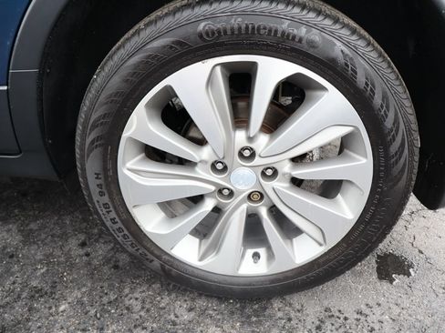 Used 2019 Buick Encore Preferred w/ Safety Package AWD/4WD image 17